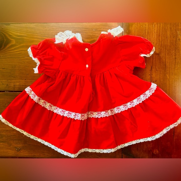 Vintage Red velvet baby dress with lace trim holiday dress Christmas outfit - Picture 5 of 7